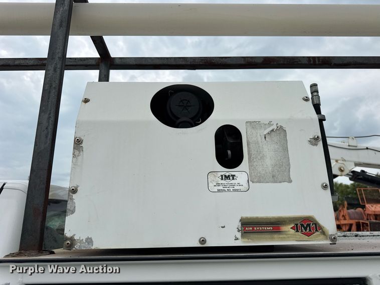 image for item DJ9681 2011 Ford F550 utility / service truck