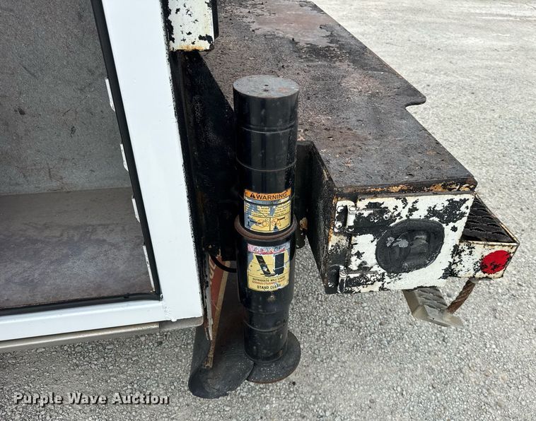 image for item DJ9681 2011 Ford F550 utility / service truck