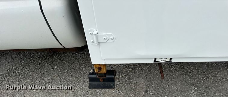 image for item DJ9681 2011 Ford F550 utility / service truck