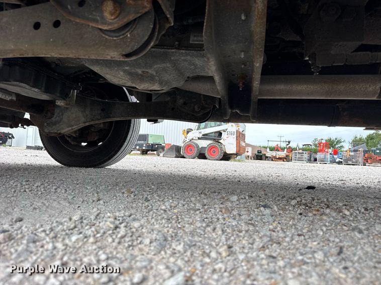 image for item DJ9681 2011 Ford F550 utility / service truck