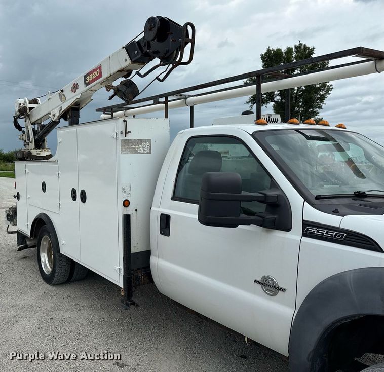 image for item DJ9681 2011 Ford F550 utility / service truck