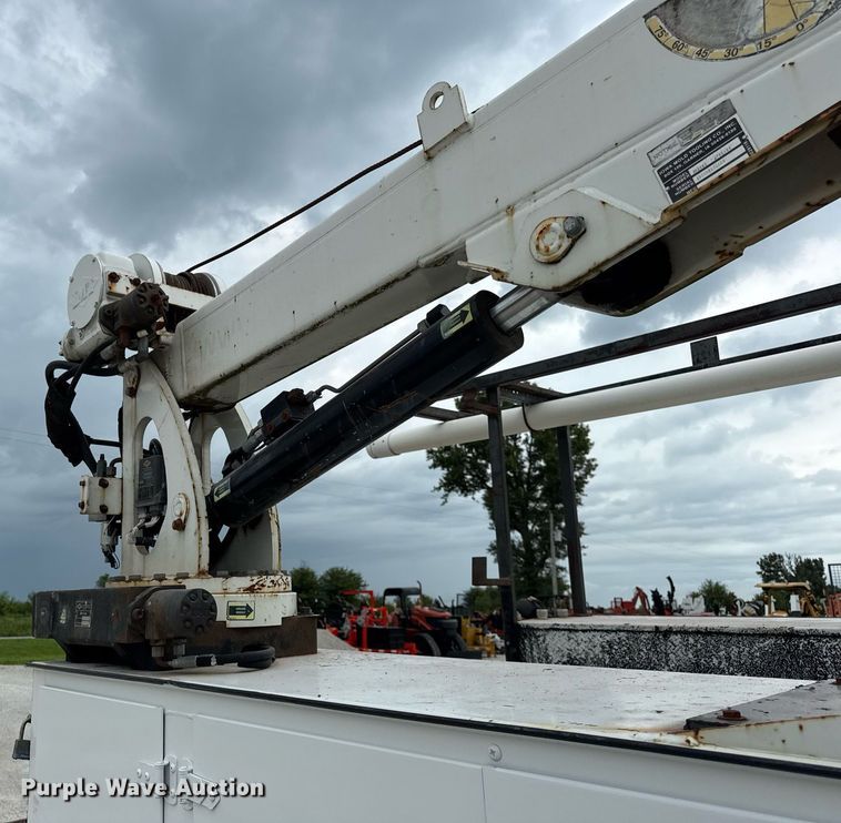 image for item DJ9681 2011 Ford F550 utility / service truck