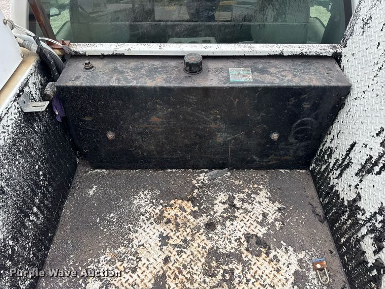 image for item DJ9681 2011 Ford F550 utility / service truck