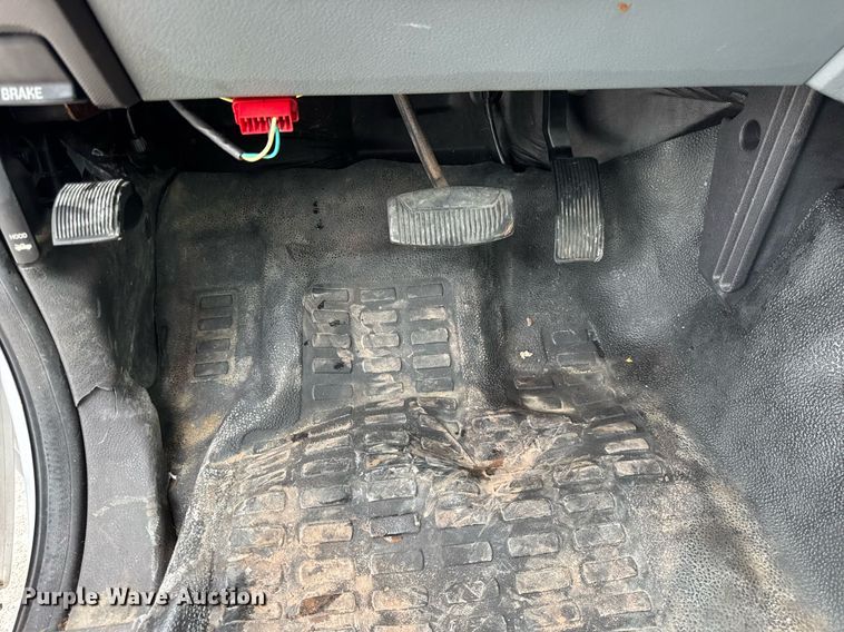 image for item DJ9681 2011 Ford F550 utility / service truck