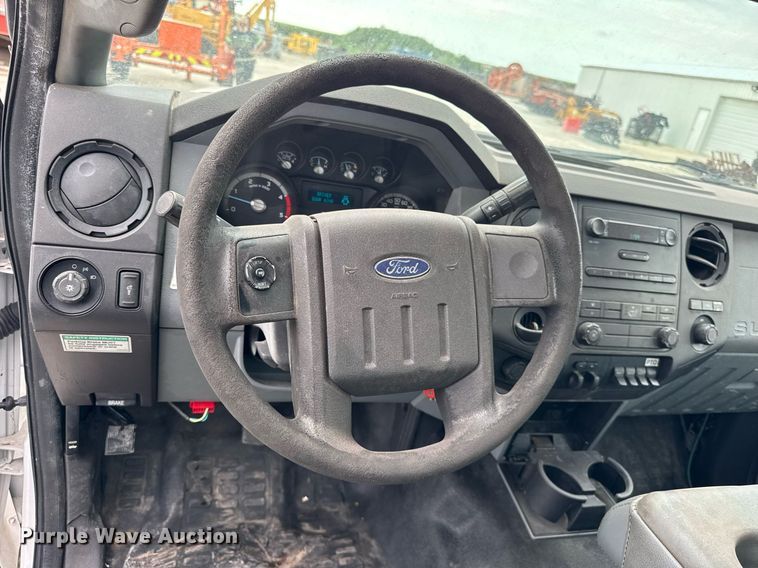 image for item DJ9681 2011 Ford F550 utility / service truck