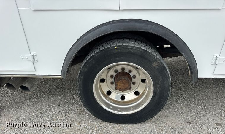 image for item DJ9681 2011 Ford F550 utility / service truck