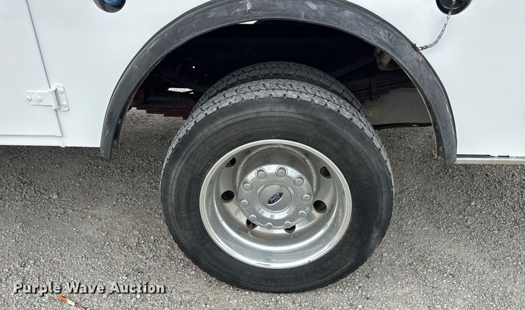 image for item DJ9681 2011 Ford F550 utility / service truck