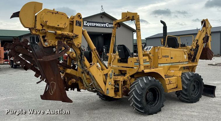 image for item DJ9682 1997 Vermeer V8550 trencher
