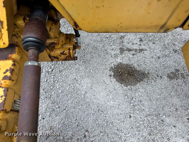 image for item DJ9682 1997 Vermeer V8550 trencher