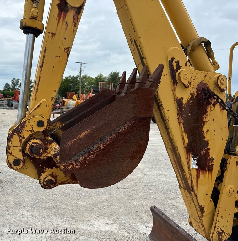 image for item DJ9682 1997 Vermeer V8550 trencher