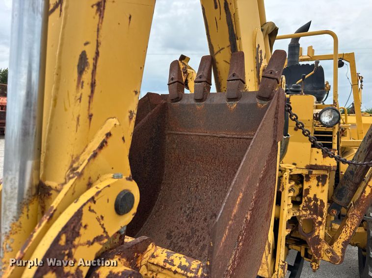 image for item DJ9682 1997 Vermeer V8550 trencher