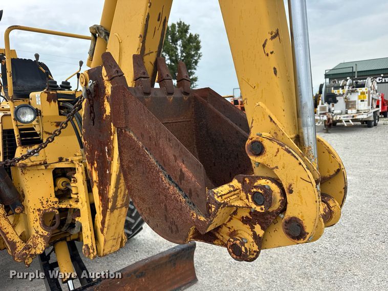 image for item DJ9682 1997 Vermeer V8550 trencher