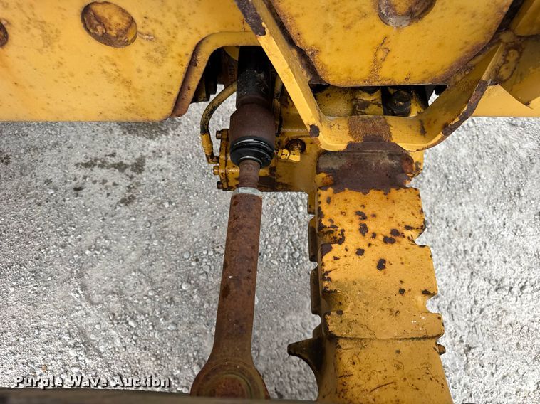 image for item DJ9682 1997 Vermeer V8550 trencher