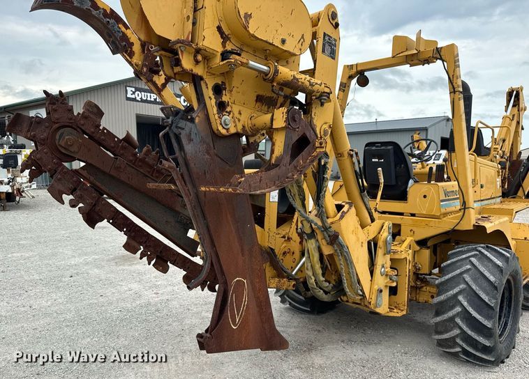 image for item DJ9682 1997 Vermeer V8550 trencher