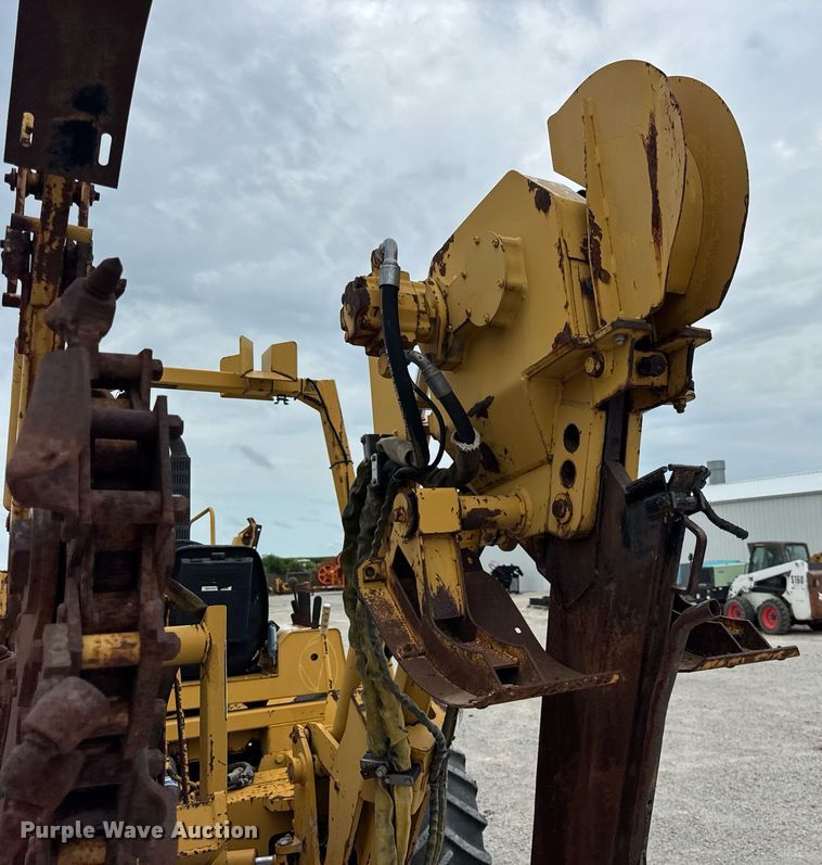 image for item DJ9682 1997 Vermeer V8550 trencher