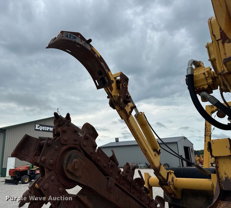 image for item DJ9682 1997 Vermeer V8550 trencher