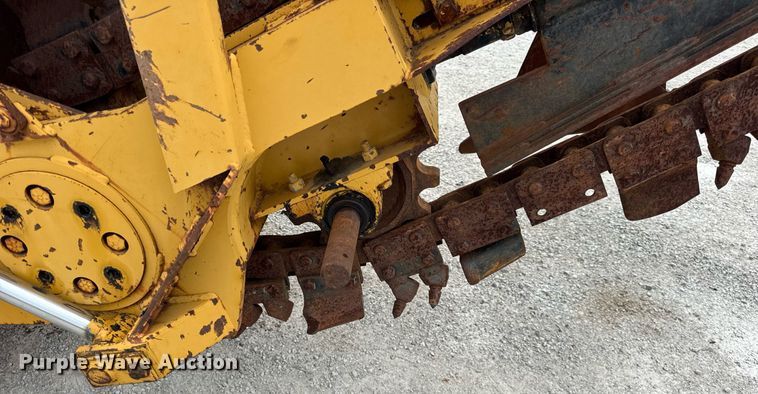 image for item DJ9682 1997 Vermeer V8550 trencher