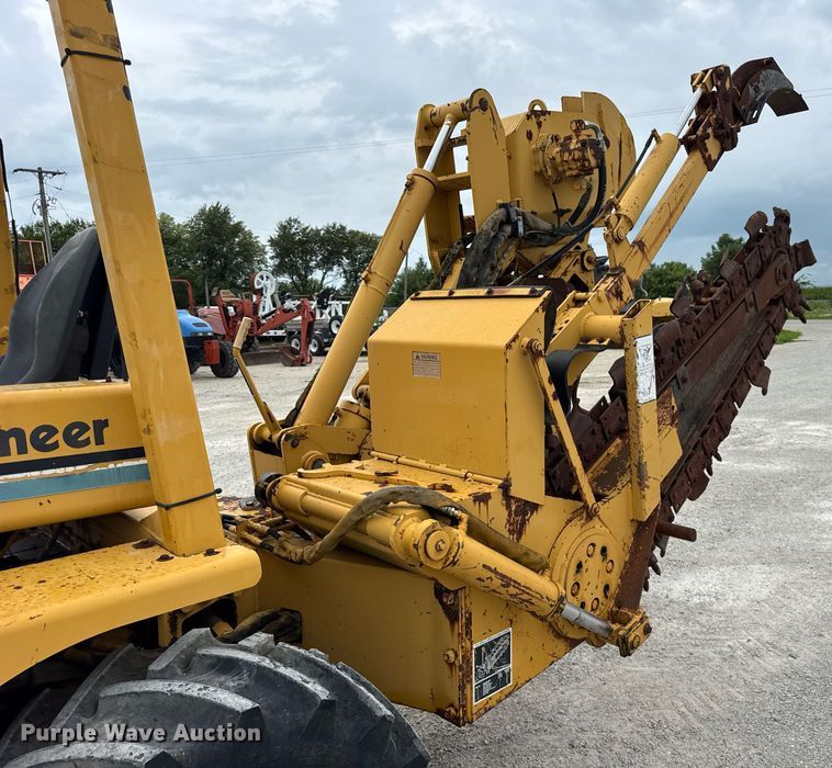 image for item DJ9682 1997 Vermeer V8550 trencher