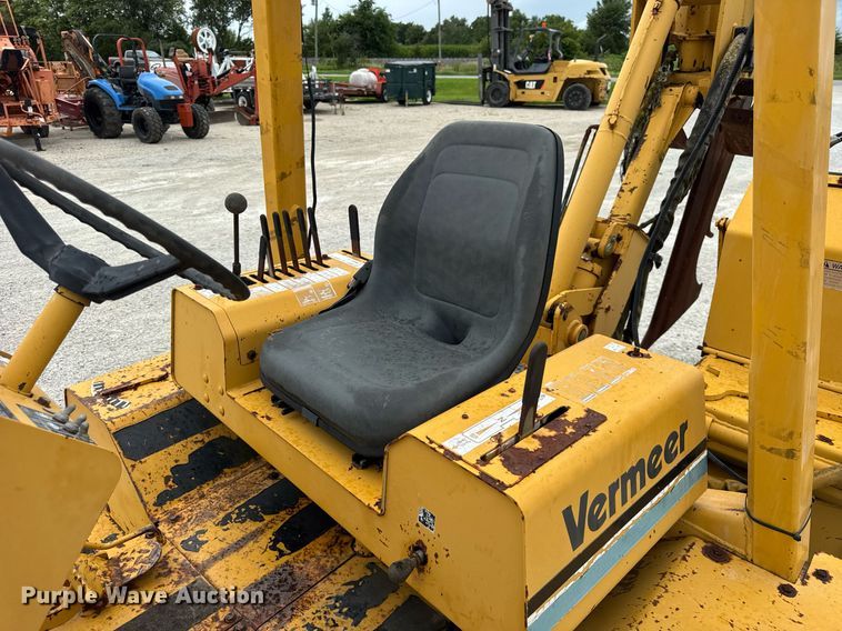 image for item DJ9682 1997 Vermeer V8550 trencher