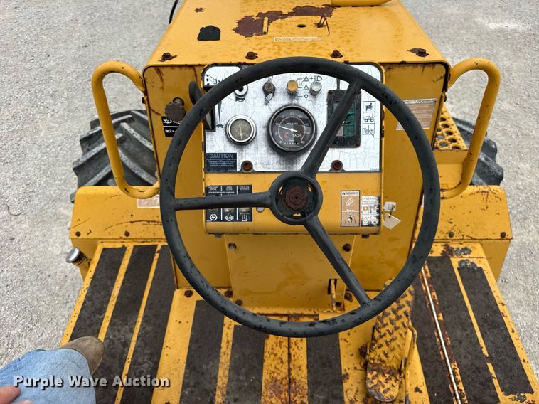 image for item DJ9682 1997 Vermeer V8550 trencher