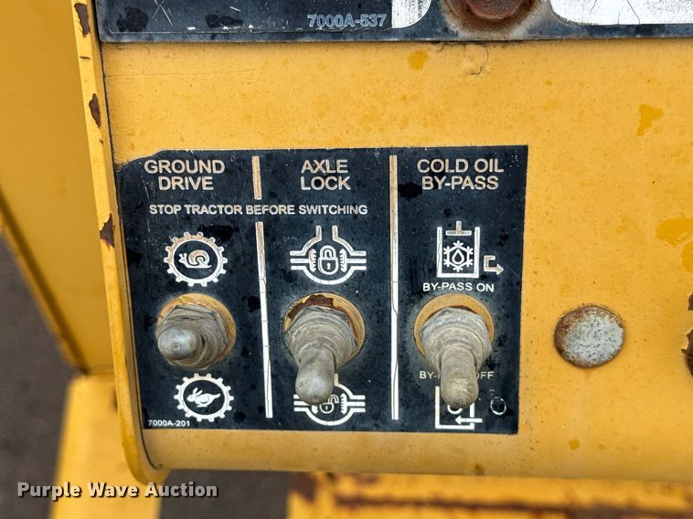 image for item DJ9682 1997 Vermeer V8550 trencher