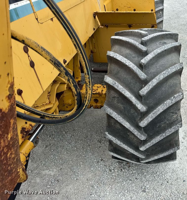 image for item DJ9682 1997 Vermeer V8550 trencher