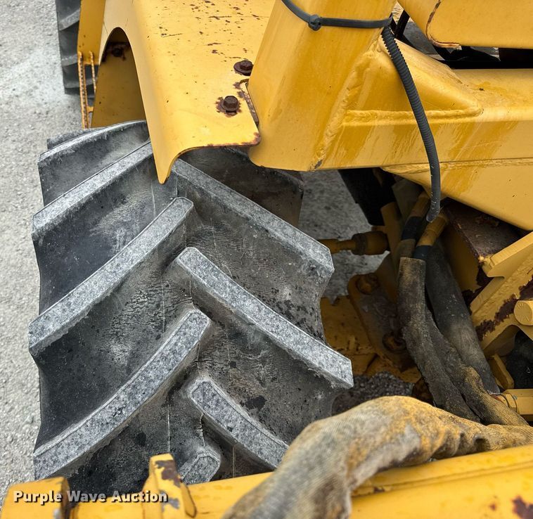 image for item DJ9682 1997 Vermeer V8550 trencher