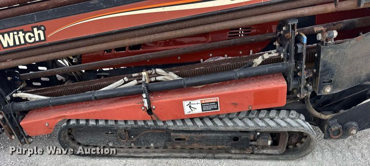 image for item DJ9683 2005 Ditch Witch JT1220 Mach 1 directional boring unit