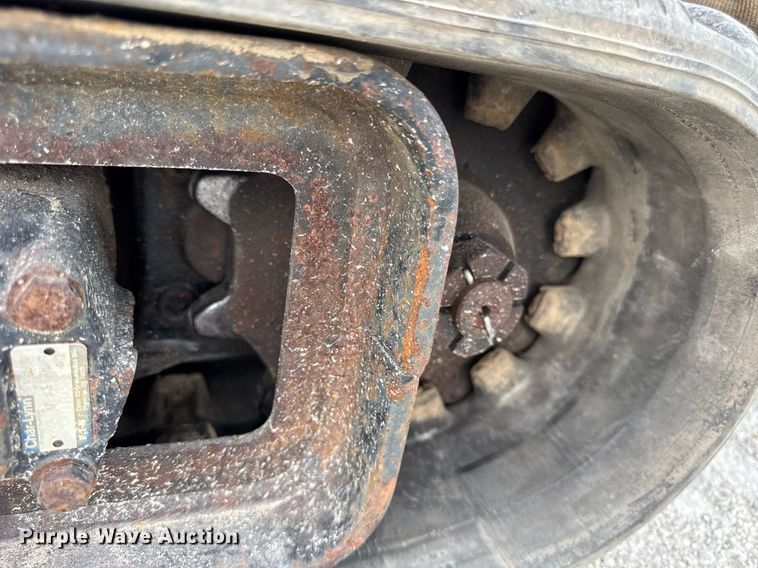 image for item DJ9683 2005 Ditch Witch JT1220 Mach 1 directional boring unit