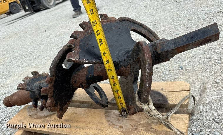 image for item DJ9683 2005 Ditch Witch JT1220 Mach 1 directional boring unit