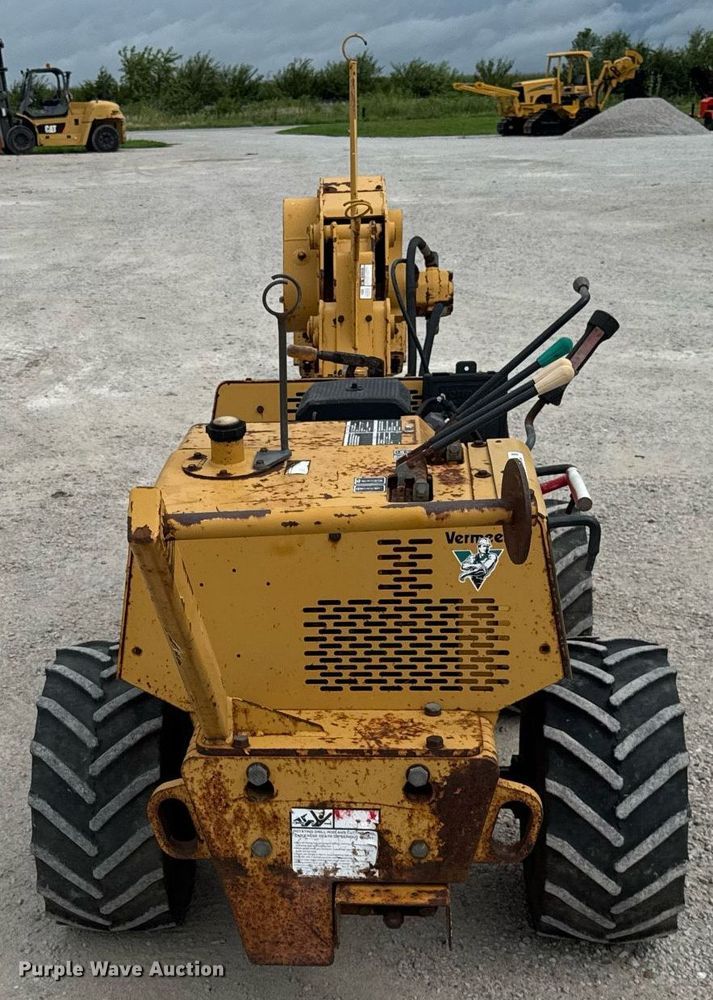 image for item DJ9684 2000 Vermeer LM25 cable plow