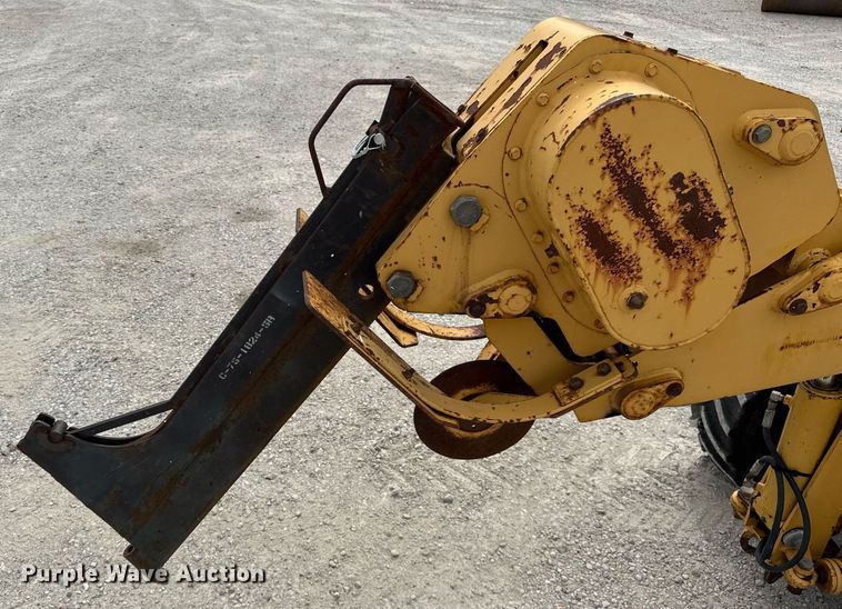 image for item DJ9684 2000 Vermeer LM25 cable plow