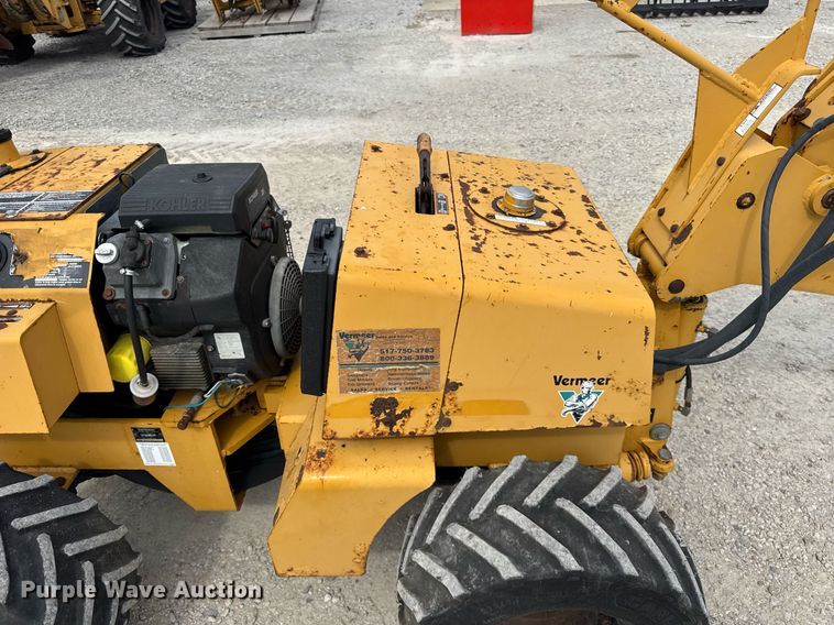 image for item DJ9684 2000 Vermeer LM25 cable plow