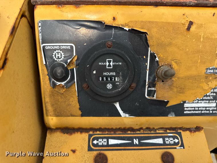 image for item DJ9684 2000 Vermeer LM25 cable plow