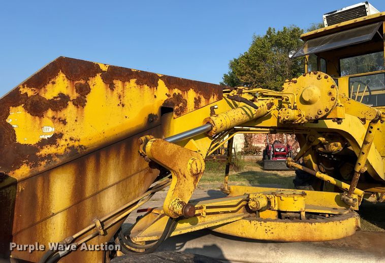 image for item DM1964 1972 Wabco 444 rigid frame motor grader