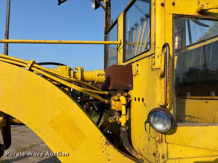 image for item DM1964 1972 Wabco 444 rigid frame motor grader