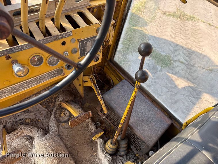 image for item DM1964 1972 Wabco 444 rigid frame motor grader