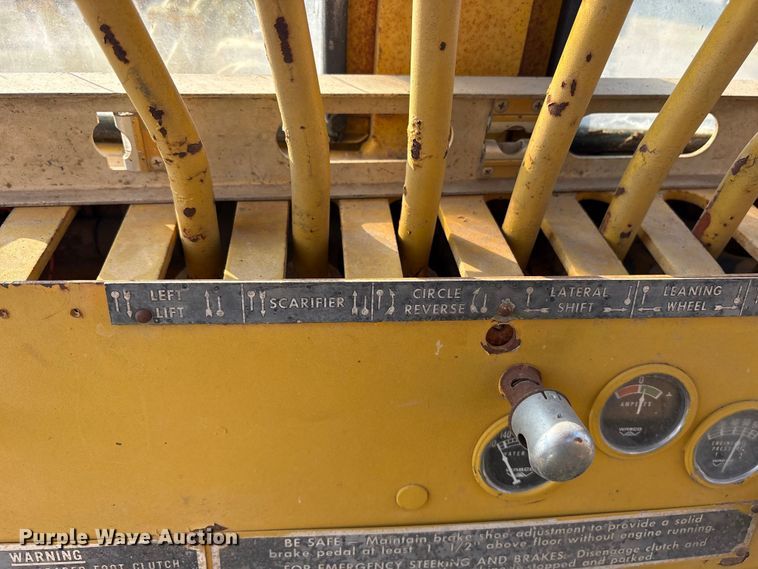 image for item DM1964 1972 Wabco 444 rigid frame motor grader