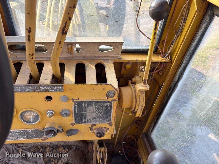 image for item DM1964 1972 Wabco 444 rigid frame motor grader