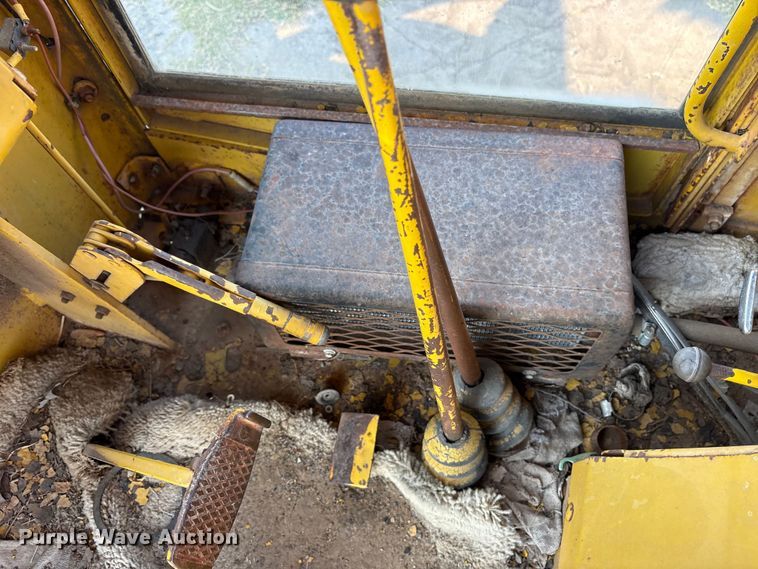 image for item DM1964 1972 Wabco 444 rigid frame motor grader