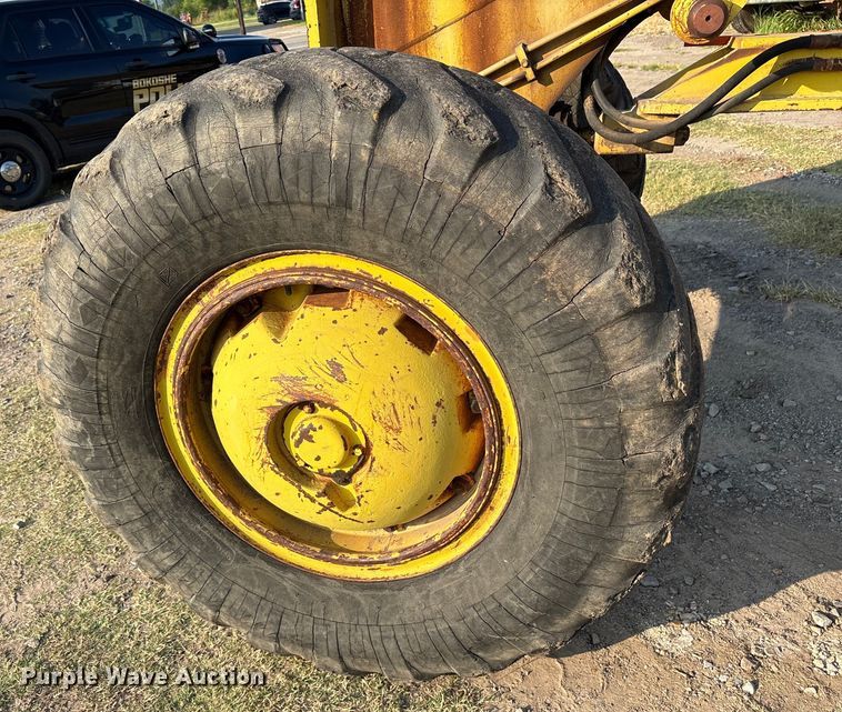 image for item DM1964 1972 Wabco 444 rigid frame motor grader