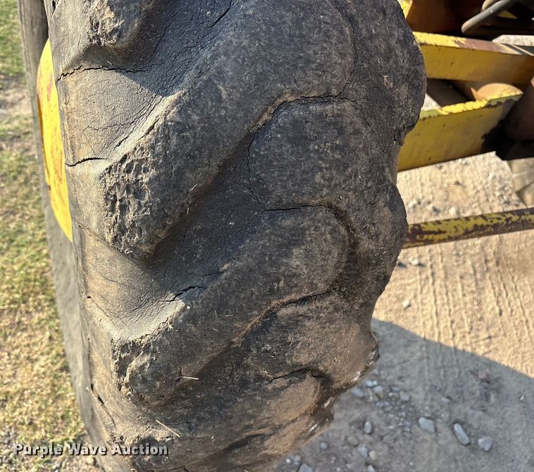 image for item DM1964 1972 Wabco 444 rigid frame motor grader