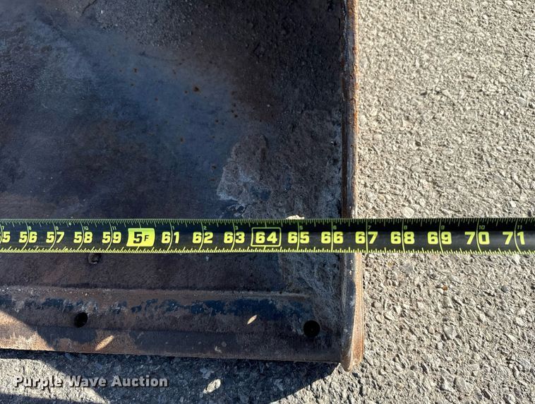 image for item DO7190 2004 Bobcat S150 skid steer loader