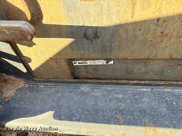 image for item DO7190 2004 Bobcat S150 skid steer loader