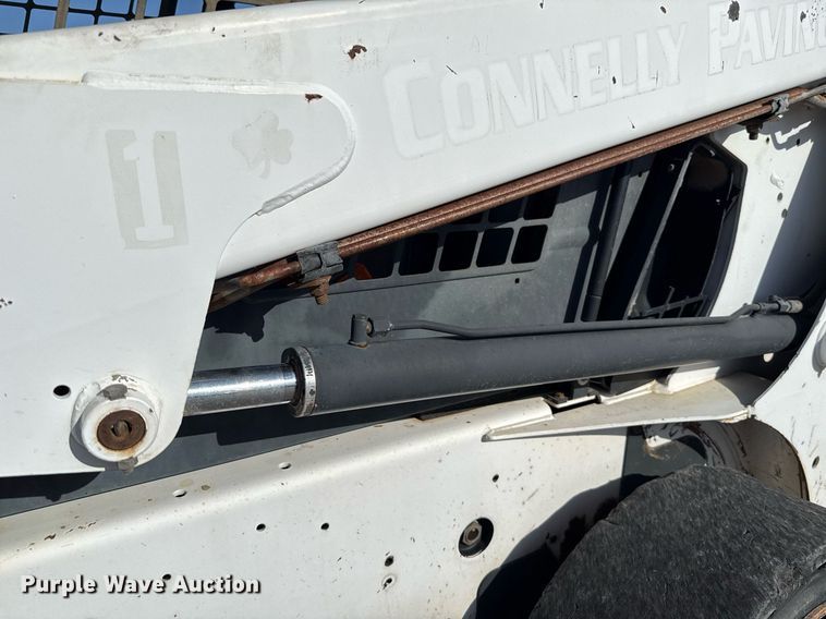 image for item DO7190 2004 Bobcat S150 skid steer loader