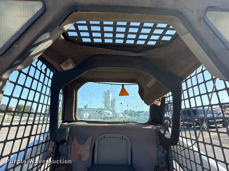 image for item DO7190 2004 Bobcat S150 skid steer loader