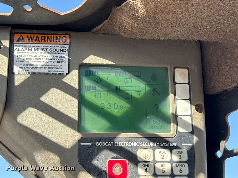 image for item DO7190 2004 Bobcat S150 skid steer loader