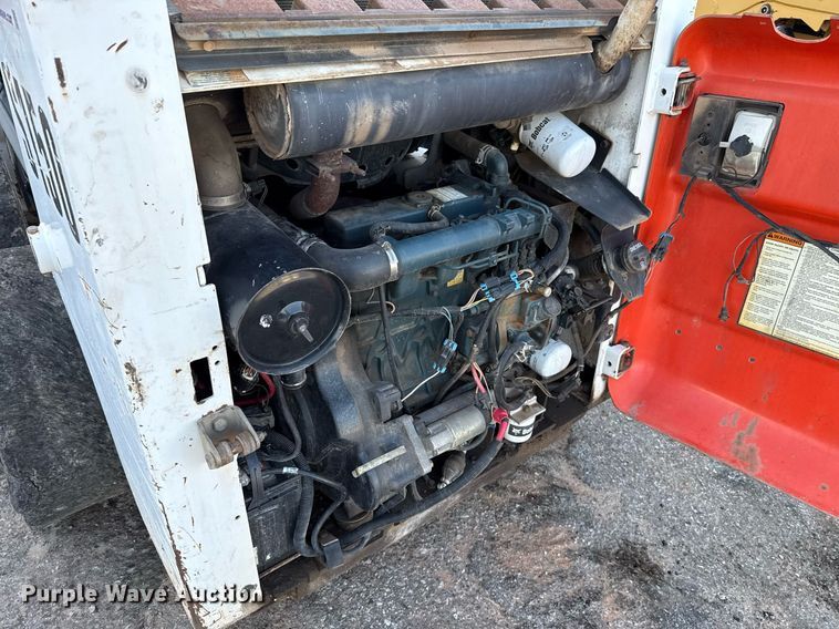 image for item DO7190 2004 Bobcat S150 skid steer loader