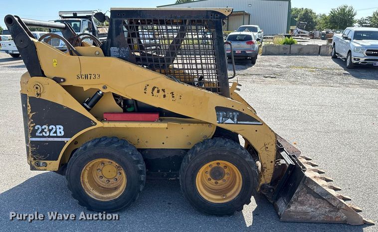 image for item DO7191 2005 Caterpillar 232B skid steer loader