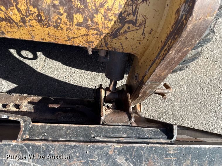 image for item DO7191 2005 Caterpillar 232B skid steer loader